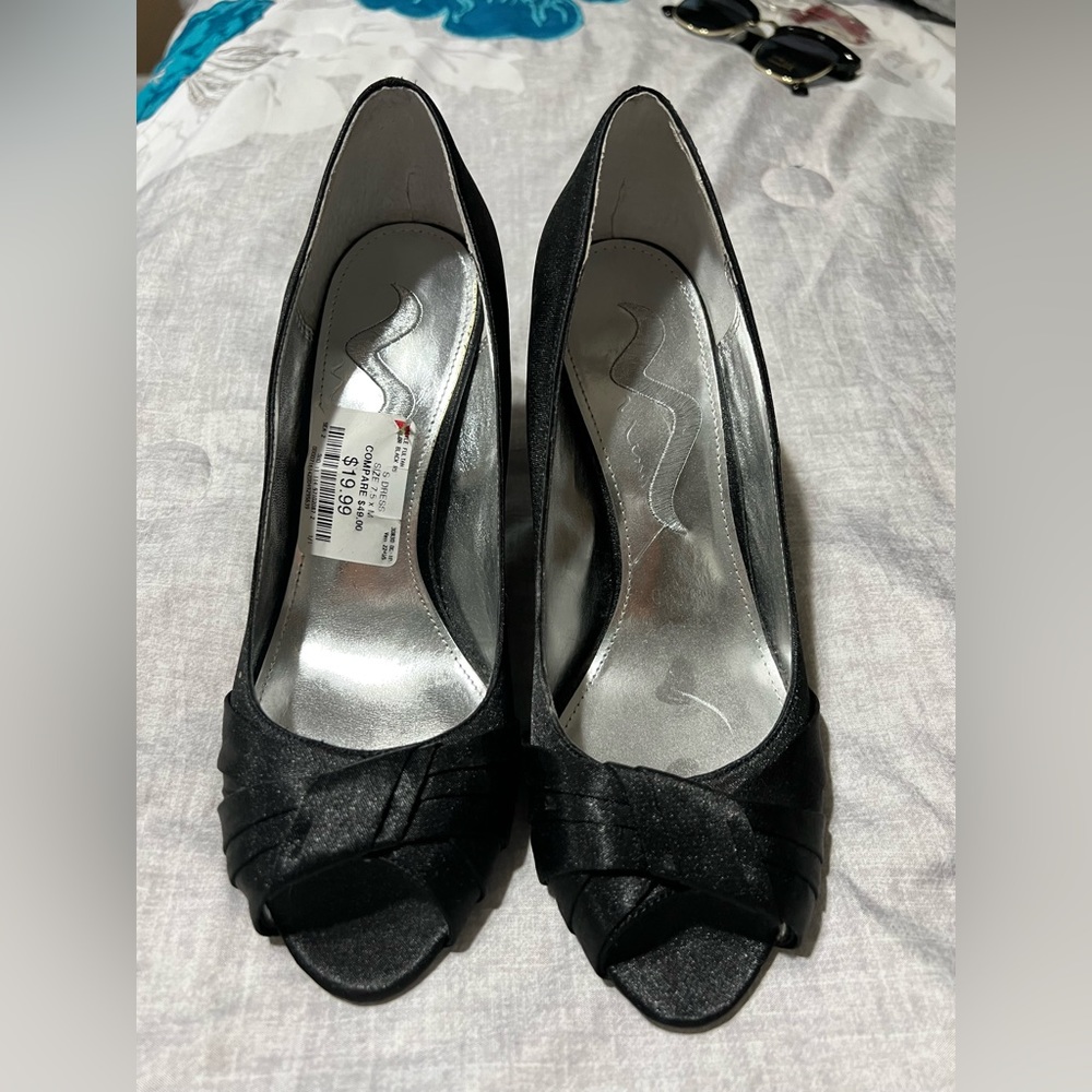Women's Open Toe Black Heels size 7.5